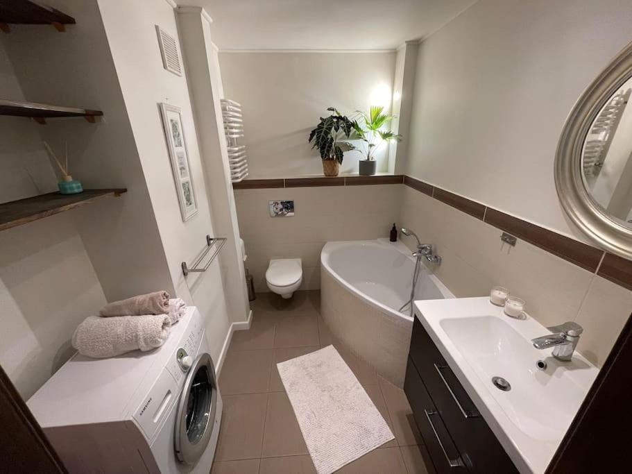 Comfortable Apartment In Warsaw Bielany Zewnętrze zdjęcie